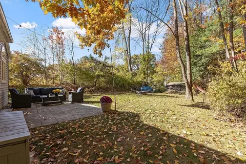 Exterior - 66 Dawson Rd, Worcester, MA 01602 photo 6 of 10
