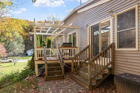 Exterior - 66 Dawson Rd, Worcester, MA 01602 photo 7 of 10