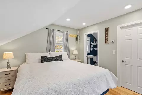 Bedroom - 66 Dawson Rd, Worcester, MA 01602 photo 4 of 4