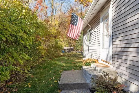 Exterior - 66 Dawson Rd, Worcester, MA 01602 photo 10 of 10