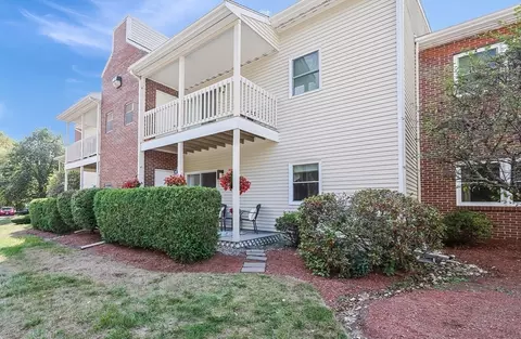 31 Rose Ct #31, Norwood, MA 02062