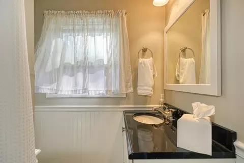 80 Edgewater Dr, Blackstone, MA 01504 photo 22