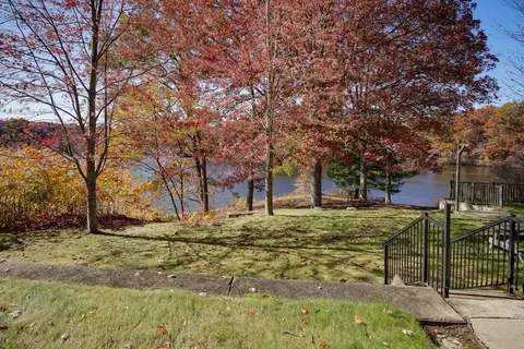 80 Edgewater Dr, Blackstone, MA 01504 photo 35