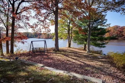 80 Edgewater Dr, Blackstone, MA 01504 photo 32