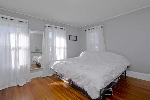 Bedroom - 165 Belvidere St, Springfield, MA 01108 photo 3 of 10