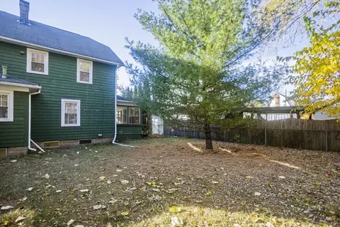 Exterior - 165 Belvidere St, Springfield, MA 01108 photo 6 of 7
