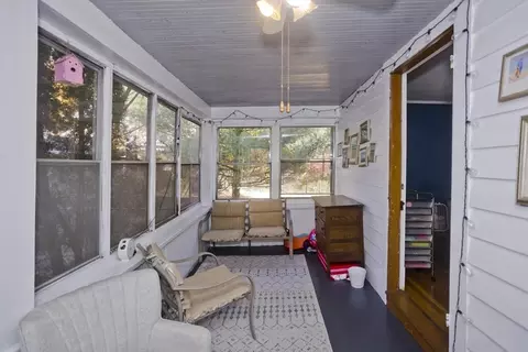 Exterior - 165 Belvidere St, Springfield, MA 01108 photo 4 of 7