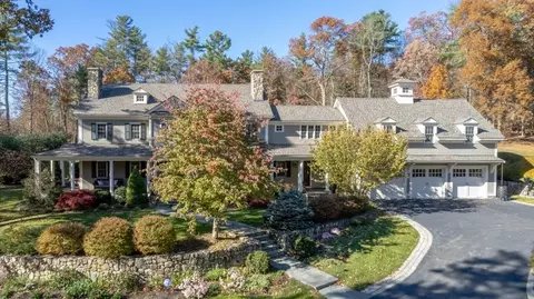 93 Farm St, Dover, MA 02030