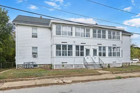 9 Randolph St, Southbridge, MA 01550
