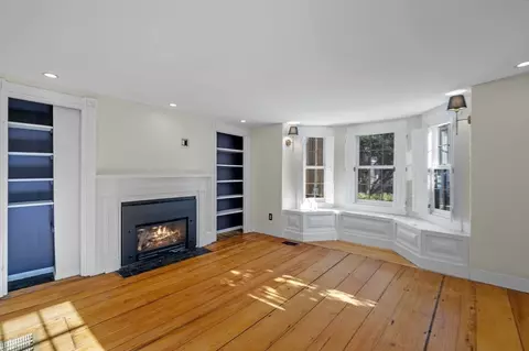 15 Circle St, Marblehead, MA 01945 photo 13