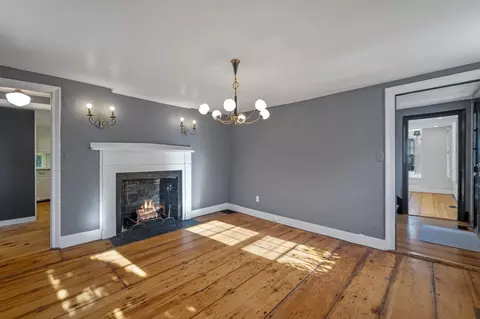 15 Circle St, Marblehead, MA 01945 photo 7