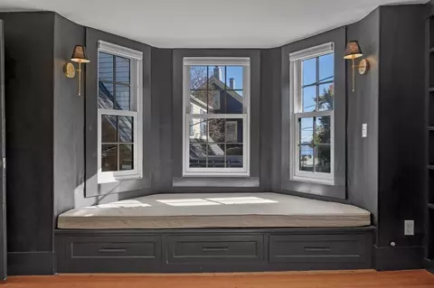 15 Circle St, Marblehead, MA 01945 photo 24
