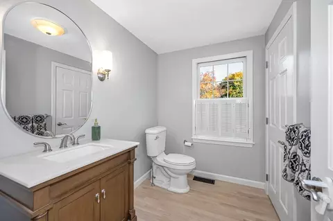 Bath - 17 Harold Ave, Reading, MA 01867 photo 1 of 3