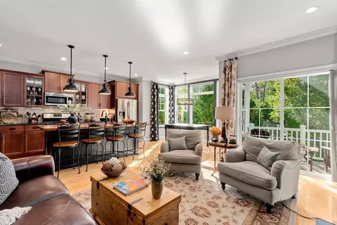 137 Boatwrights Loop, Plymouth, MA 02360