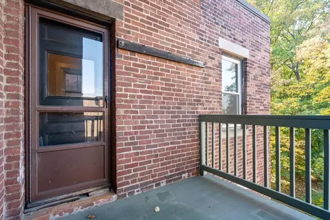 60 Marshal St #3, Brookline, MA 02445 photo 12