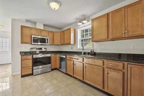 2 Brookside Dr, Hanson, MA 02341 photo 8