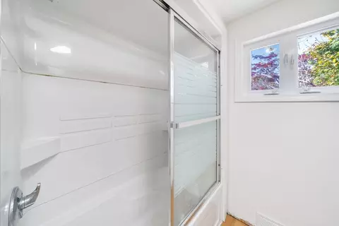 38 Blakely Ct, Fall River, MA 02720 photo 12