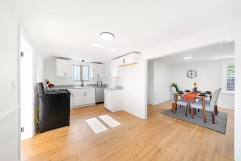 38 Blakely Ct, Fall River, MA 02720 photo 7