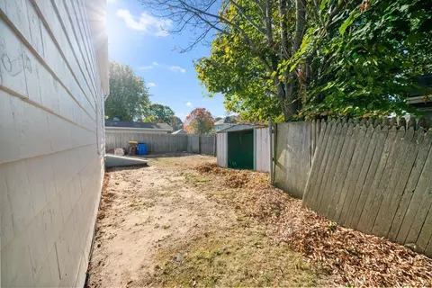 38 Blakely Ct, Fall River, MA 02720 photo 27