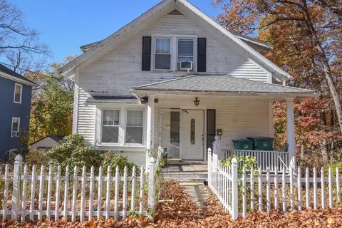 218 Marshall St, Fitchburg, MA 01420