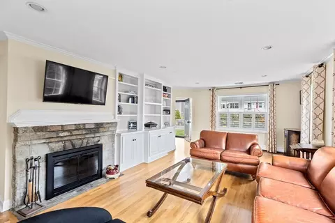 8 Hayes Rd, Hingham, MA 02043 photo 6