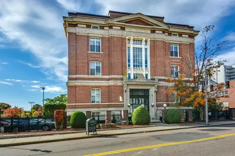 240 Heath St #PH14, Boston, MA 02130