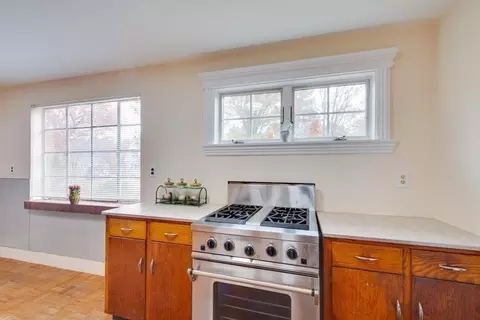 148 Bancroft Ave, Reading, MA 01867 photo 9