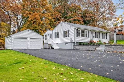 3 Gregory Rd, Chelmsford, MA 01824