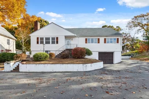 19 Prescott St, Melrose, MA 02176