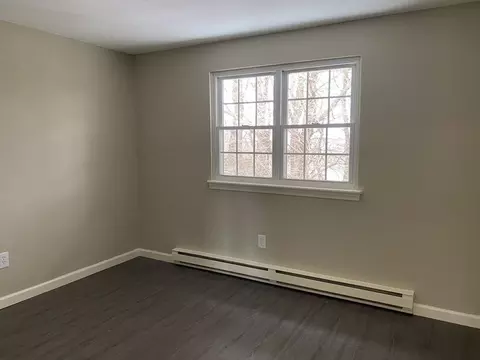 10 Maple Crest Cir #E, Holyoke, MA 01040 photo 6