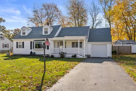 15 Great Republic Ave, Weymouth, MA 02190