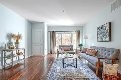 3 Repton Cir #3104, Watertown, MA 02472