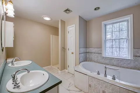 218 Tearall Rd, Raynham, MA 02767 photo 11