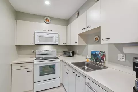 4 Summit Dr #508, Reading, MA 01867 photo 10