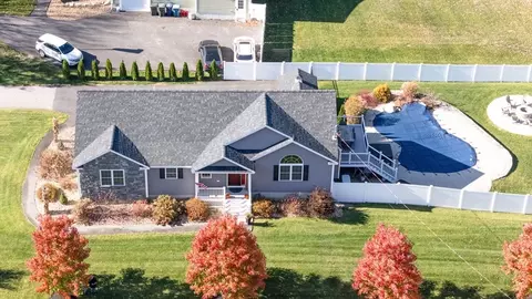 1486 Mammoth Rd, Dracut, MA 01826