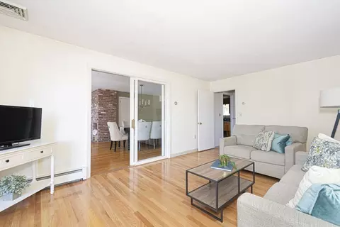 Living - 8 Pine Ave, Spencer, MA 01562 photo 7 of 8