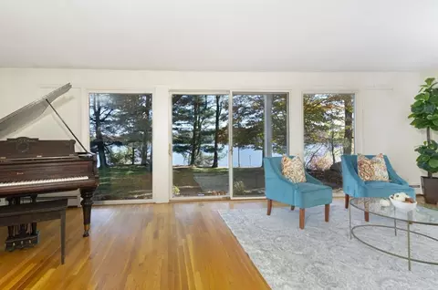 Living - 8 Pine Ave, Spencer, MA 01562 photo 1 of 8