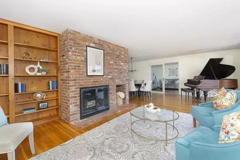 Living - 8 Pine Ave, Spencer, MA 01562 photo 5 of 8