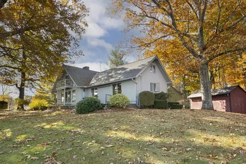 Exterior - 8 Pine Ave, Spencer, MA 01562 photo 3 of 8