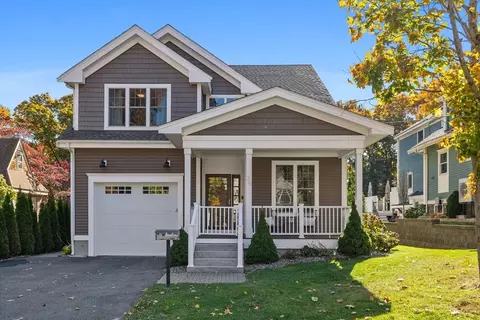 39 Daytona Rd, Lynn, MA 01904