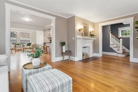 65 Grove St, Reading, MA 01867 photo 8