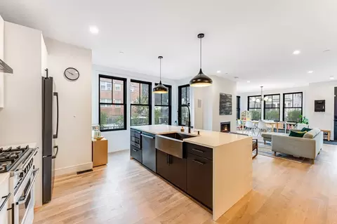 26 Willis St #1, Boston, MA 02125