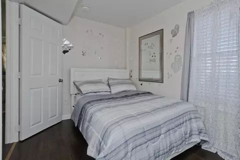 28 Spruce St, Springfield, MA 01105 photo 20