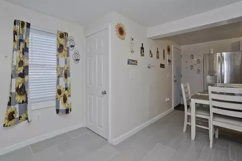 28 Spruce St, Springfield, MA 01105 photo 29