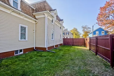 28 Spruce St, Springfield, MA 01105 photo 38