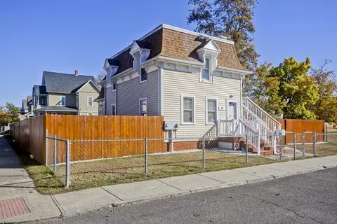 28 Spruce St, Springfield, MA 01105 photo 5