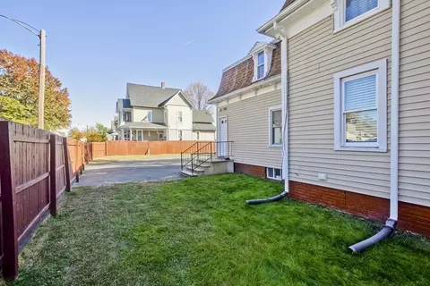 28 Spruce St, Springfield, MA 01105 photo 39