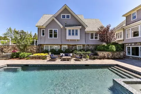 114 Cranberry Ln, Chatham, MA 02650