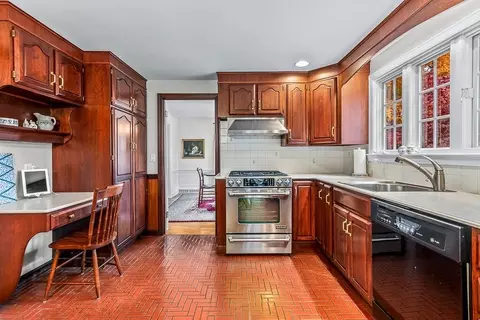 31 Indian Path, Dedham, MA 02026 photo 14