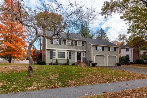31 Indian Path, Dedham, MA 02026 photo 4